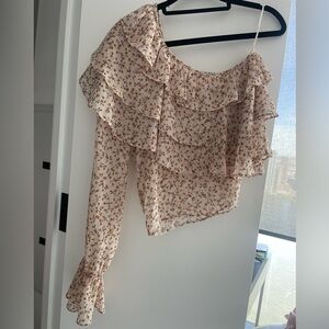 One shoulder chiffon top